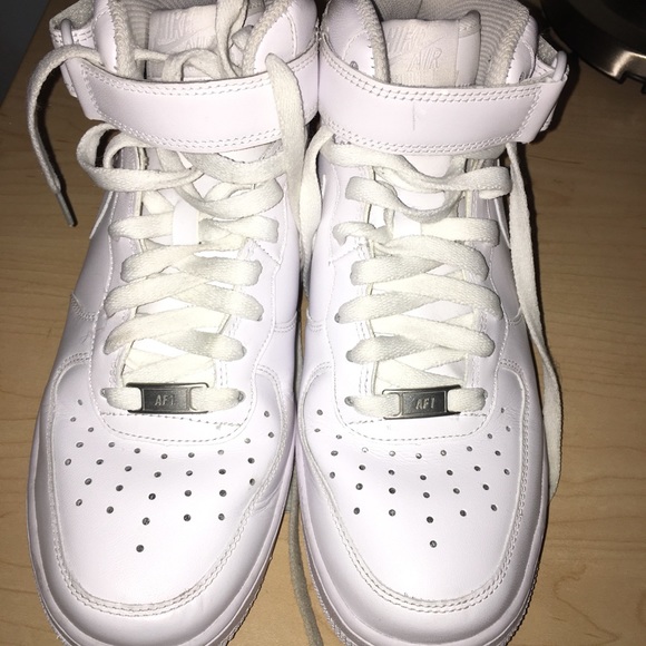 air force 1 mid laces